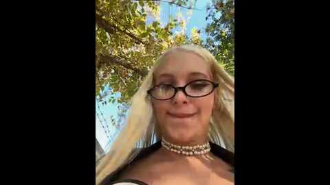 Media: milkyy_wway Stripchat 2024-10-24 07:18:00