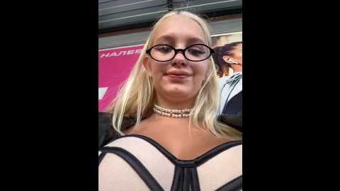 Media: milkyy_wway Stripchat 2024-10-24 07:56:00