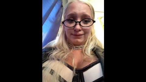 Media: milkyy_wway Stripchat 2024-10-24 08:37:00