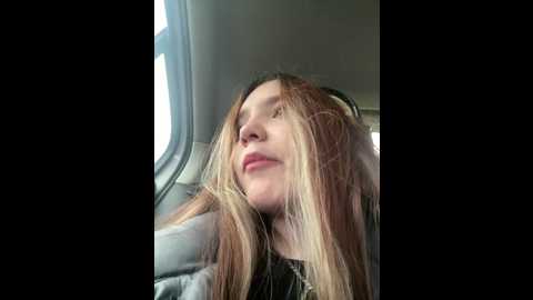 Media: risky_mirai Stripchat 2024-10-24 03:20:00