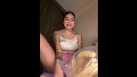 Media: sarasanders_4 Stripchat 2024-10-24 04:03:00