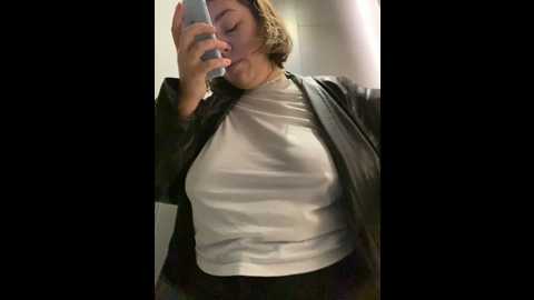 Media: suziemurray Stripchat 2024-10-24 08:09:00