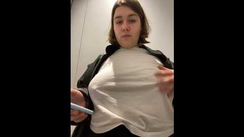 Media: suziemurray Stripchat 2024-10-24 08:38:00