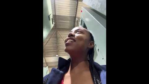 Media: tamia_98 Stripchat 2024-10-24 05:53:00