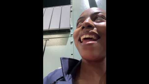 Media: tamia_98 Stripchat 2024-10-24 06:00:00
