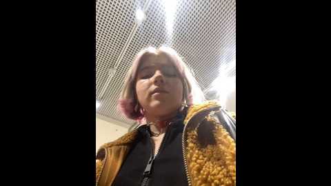 Media: baby__naughty Stripchat 2024-10-25 15:30:00
