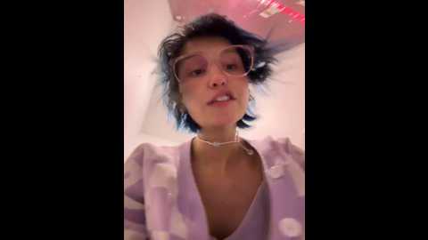 Media: bigbabykiki Stripchat 2024-10-25 06:52:00