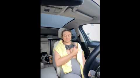 Media: bondgirl_013 Stripchat 2024-10-25 05:17:00