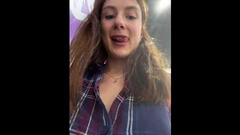 Media: dina_tease Stripchat 2024-10-25 12:42:00