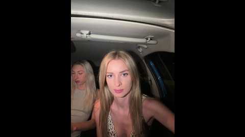 Media: evieevans Stripchat 2024-10-25 20:01:00