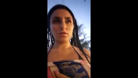 Media: izabella_bella Stripchat 2024-10-25 11:16:00