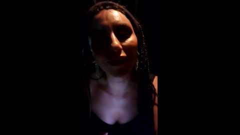 Media: izabella_bella Stripchat 2024-10-25 12:19:00