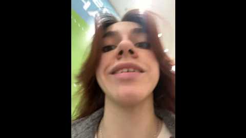 Media: lily__belle Stripchat 2024-10-25 15:08:00