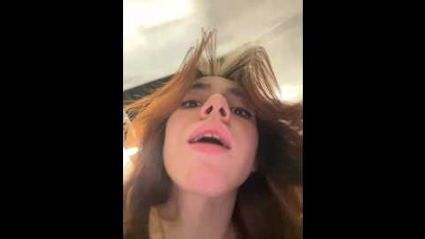 Media: lily__belle Stripchat 2024-10-25 18:53:00