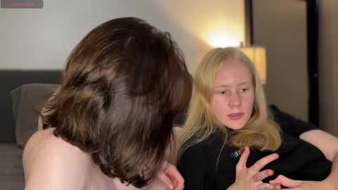 Media: lisalewi Stripchat 2024-10-25 22:09:00