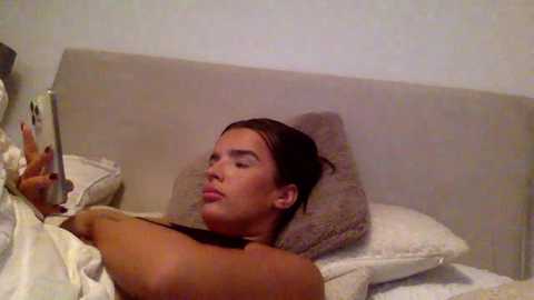 Media: maisie_smith Stripchat 2024-10-25 05:50:00