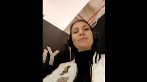 Media: mila_dream69 Stripchat 2024-10-25 13:14:00