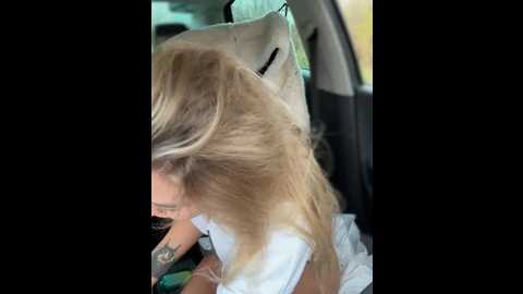 Media: myrtle_beach Stripchat 2024-10-25 06:50:00