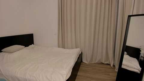 Media: nicole_youthfull Stripchat 2024-10-25 20:21:00