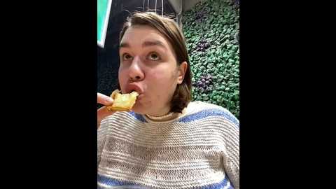 Media: suziemurray Stripchat 2024-10-25 10:11:00