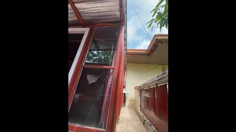 Media: sweetieme Stripchat 2024-10-25 04:30:00