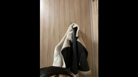 Media: wet__bunny Stripchat 2024-10-25 11:18:00