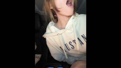 Media: _angelari_ Stripchat 2024-10-26 17:22:00