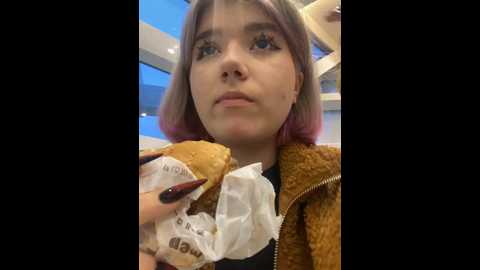 Media: baby__naughty Stripchat 2024-10-26 14:14:00