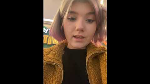 Media: baby__naughty Stripchat 2024-10-26 15:46:00