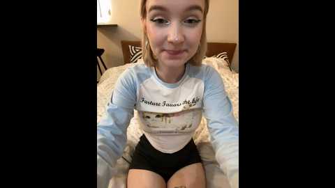 Media: baby_tiny Stripchat 2024-10-26 20:52:00