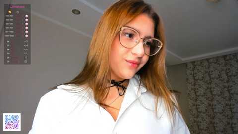 Media: catherinegil Stripchat 2024-10-26 04:10:00