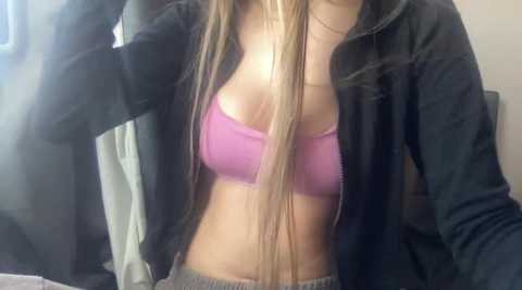 karaleee @ stripchat on 20241026