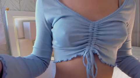 Media: little_lolla18 Stripchat 2024-10-26 03:26:00