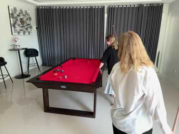 Media: nura_n_sarah Stripchat 2024-10-26 07:03:00