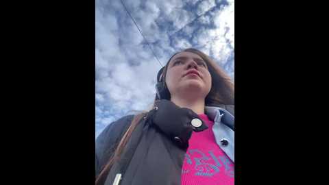 Media: risky_mirai Stripchat 2024-10-26 03:32:00