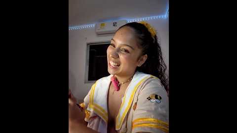Media: shara_dreams Stripchat 2024-10-26 04:19:00