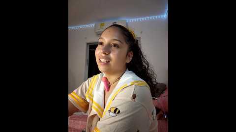 Media: shara_dreams Stripchat 2024-10-26 04:34:00