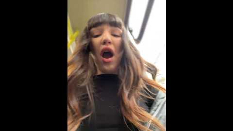 Media: sophie_avory Stripchat 2024-10-26 12:23:00