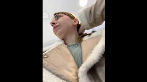 Media: sunny___bunny Stripchat 2024-10-26 11:10:00