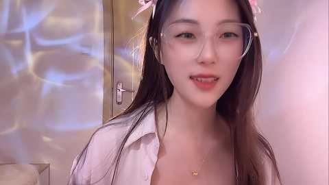 Media: sweet_angel999 Stripchat 2024-10-26 14:46:00