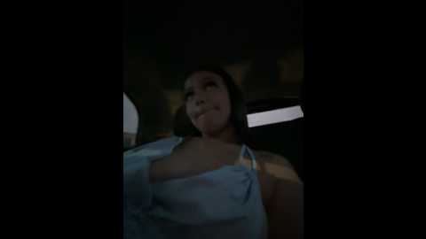 Media: alyshanon18 Stripchat 2024-10-27 22:44:00