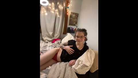 Media: dreamteemer Stripchat 2024-10-27 00:55:00