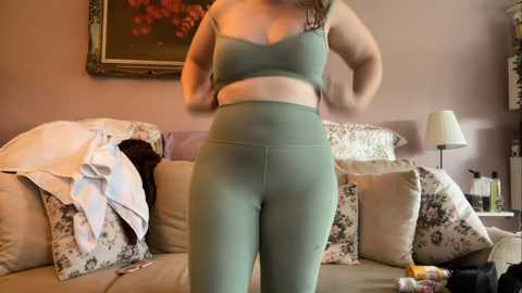 Media: gingersnap33 Stripchat 2024-10-27 18:05:00