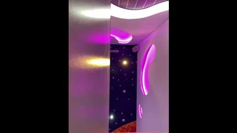 Media: honey___hot Stripchat 2024-10-27 18:20:00