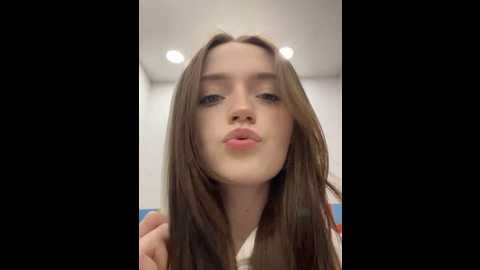 Media: jessi_meow Stripchat 2024-10-27 08:30:00