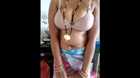 Media: kaamuk_shweta Stripchat 2024-10-27 10:00:00