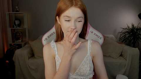 Media: leahsthetics Stripchat 2024-10-27 05:20:00