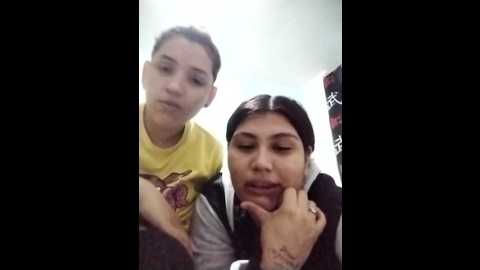 Media: lesb_pasionales Stripchat 2024-10-27 22:50:00