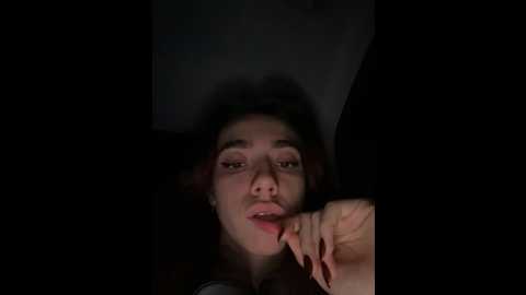 Media: lily__belle Stripchat 2024-10-27 20:25:00