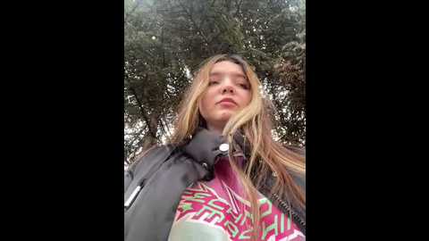 Media: risky_mirai Stripchat 2024-10-27 05:52:00
